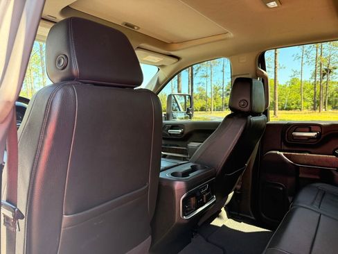 Used 2023 GMC Sierra 2500 Denali w/ Denali Ultimate Package AWD/4WD image 26