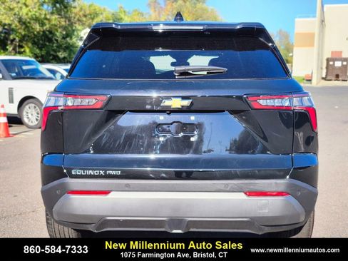 Used 2025 Chevrolet Equinox LT image 4