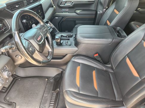 Used 2024 GMC Sierra 1500 AT4 w/ Technology Package AWD/4WD image 14
