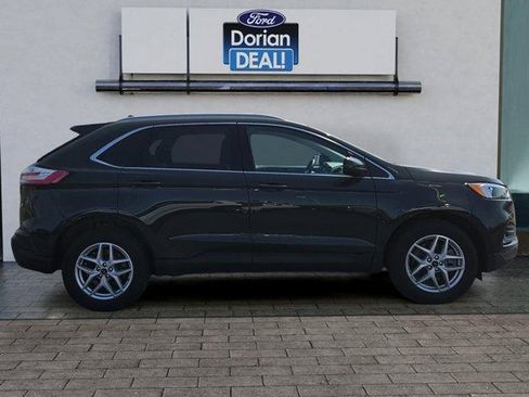 Certified 2024 Ford Edge SEL w/ Convenience Package AWD/4WD image 2