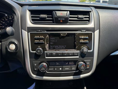 Used 2017 Nissan Altima 2.5 SV FWD image 15