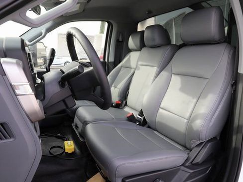 Used 2024 Ford F550 4x4 Regular Cab Super Duty image 14