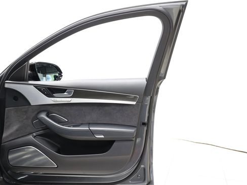 Used 2016 Audi S8 Plus AWD/4WD image 90