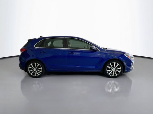 Used 2019 Hyundai Elantra GT w/ Style Package 02 FWD image 16