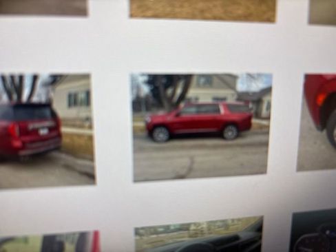 Used 2021 GMC Yukon XL Denali w/ Denali Premium Package image 15