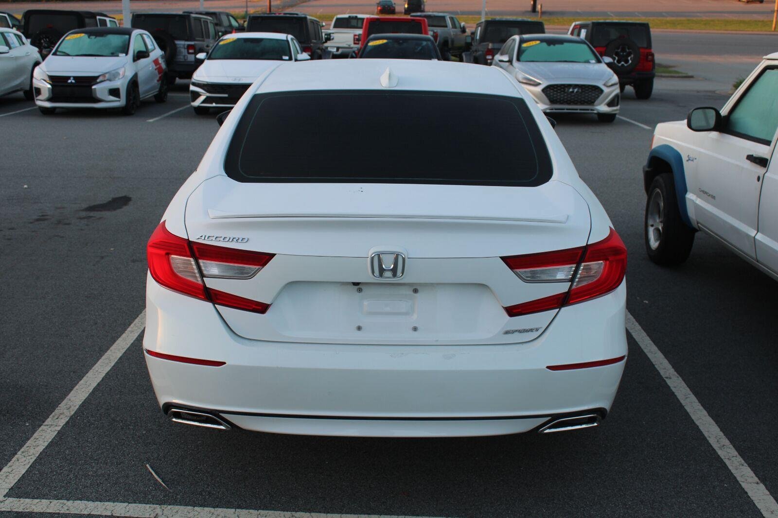 Used 2020 Honda Accord Sport image 5