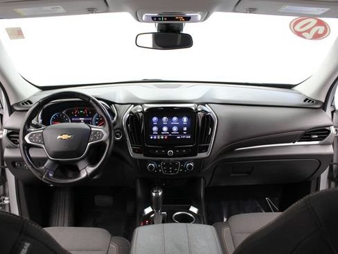 Used 2020 Chevrolet Traverse LT FWD image 29