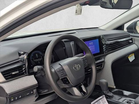 Used 2025 Toyota Camry LE FWD image 3