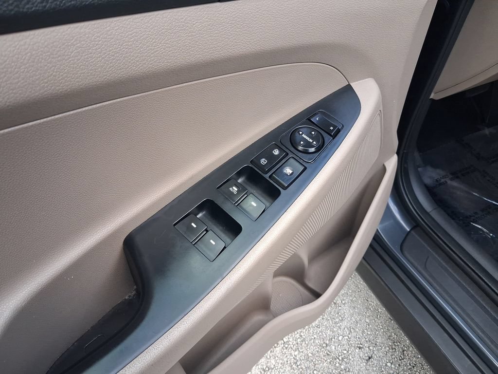 Used 2021 Hyundai Tucson Value w/ Cargo Package FWD image 19
