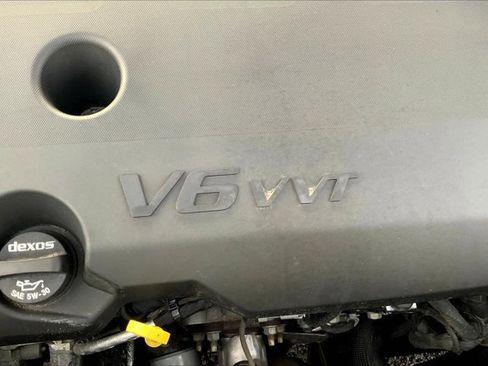 Used 2023 Buick Enclave Avenir w/ Avenir Technology Package image 33