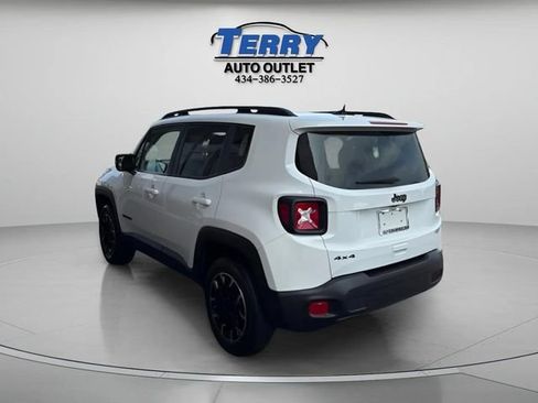 Used 2023 Jeep Renegade Latitude AWD/4WD image 5