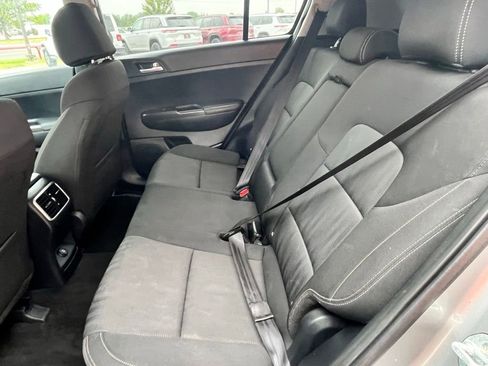 Used 2021 Kia Sportage LX FWD image 8