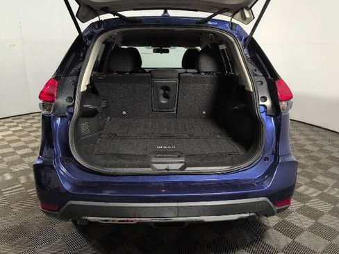 Used 2017 Nissan Rogue S image 6