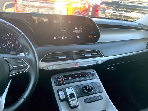 Used 2022 Hyundai Palisade SEL w/ Convenience Package image 6