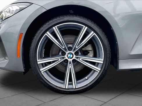 Used 2024 BMW 330i xDrive Sedan w/ Premium Package AWD/4WD image 10