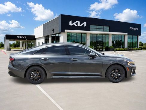 New 2026 Kia K5 LXS FWD image 4