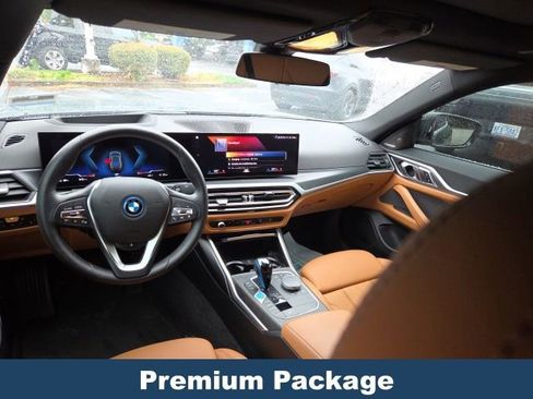Used 2023 BMW i4 eDrive35 w/ Premium Package RWD image 10