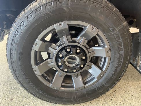 Used 2023 Ford F250 Lariat w/ Sport Appearance Package AWD/4WD image 18