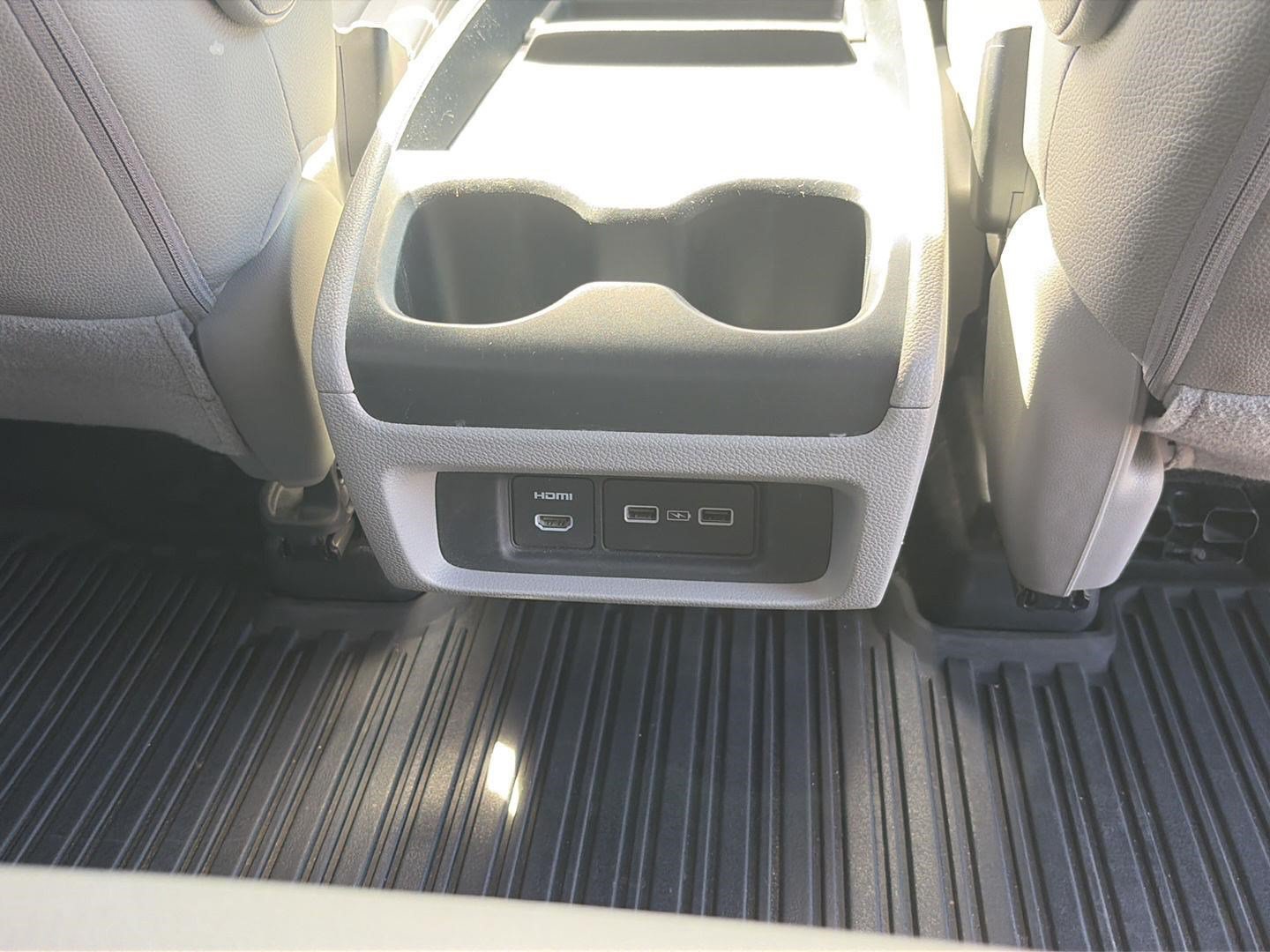 Certified 2023 Honda Odyssey Touring image 25