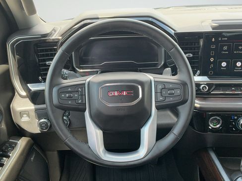 Used 2023 GMC Sierra 1500 SLT RWD image 9