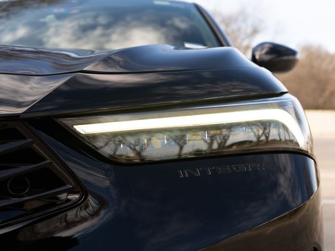 Used 2023 Acura Integra A-Spec image 11