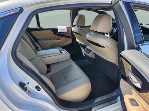 Certified 2021 Lexus LS 500 w/ Interior Upgrade Package RWD image 17