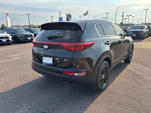 Used 2019 Kia Sportage LX AWD/4WD image 5