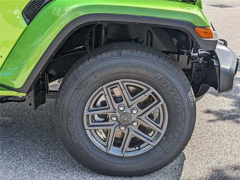 New 2025 Jeep Gladiator Sport image 12