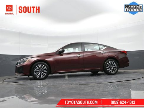 Used 2024 Nissan Altima 2.5 SV image 44
