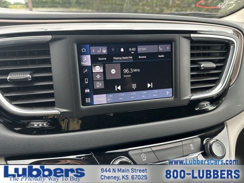 Used 2023 Chrysler Voyager LX FWD image 15