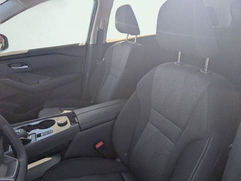 New 2026 Nissan Rogue SV w/ Cold Weather Package AWD/4WD image 9