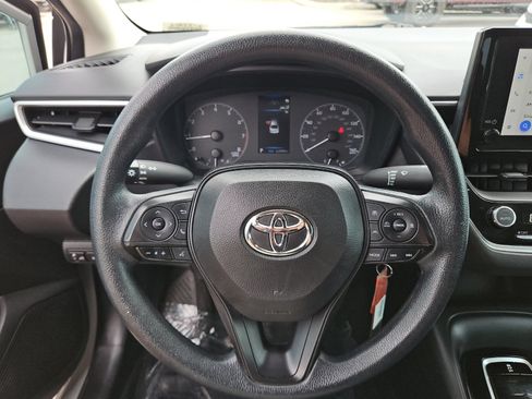 Used 2023 Toyota Corolla LE FWD image 20