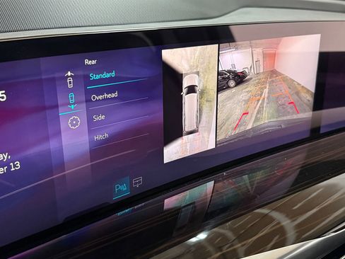 New 2025 Cadillac Escalade ESV Luxury image 29