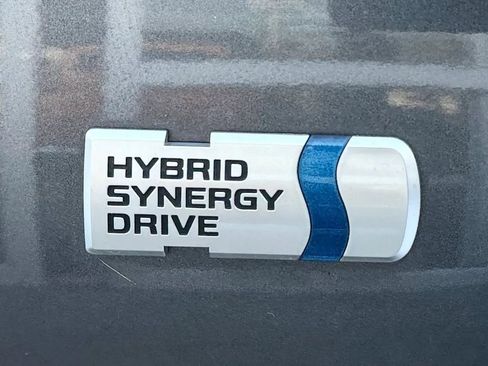 Used 2013 Toyota Prius V Five image 41