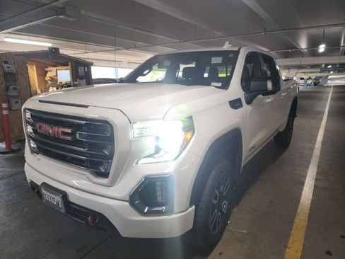 Used 2021 GMC Sierra 1500 AT4 w/ AT4 Preferred Package AWD/4WD image 5