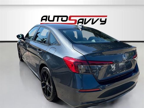 Used 2023 Honda Civic Sport image 5