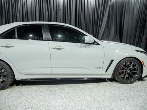 Used 2022 Cadillac CT4 V Blackwing w/ Driver Assist Package RWD image 3