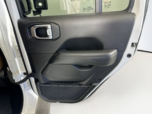 Used 2023 Jeep Wrangler Sahara w/ Cold Weather Group image 29