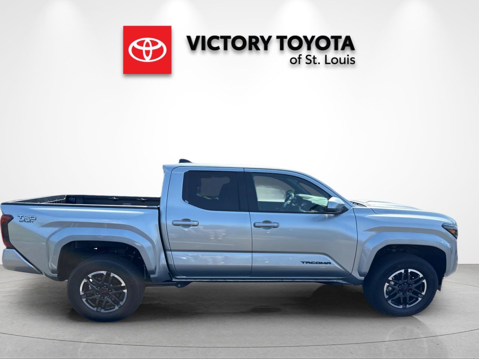 Used 2026 Toyota Tacoma TRD Sport AWD/4WD image 2