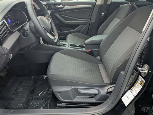 Used 2025 Volkswagen Jetta S image 20