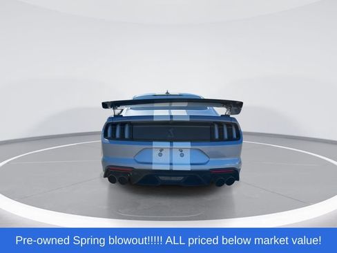 Used 2022 Ford Mustang Shelby GT500 w/ Carbon Fiber Track Pack RWD image 7