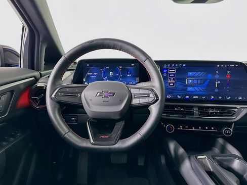 Used 2024 Chevrolet Equinox EV RS image 17