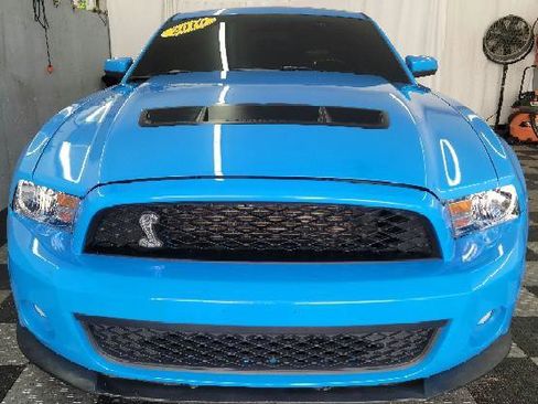 Used 2010 Ford Mustang GT RWD image 7