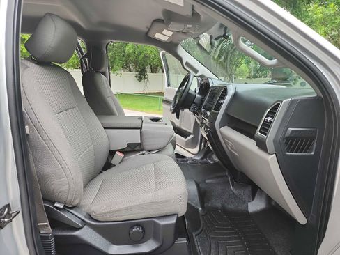 Used 2015 Ford F150 XLT RWD image 32