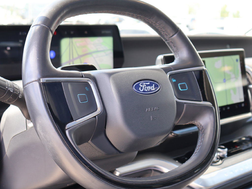 Certified 2025 Ford Expedition Max Platinum AWD/4WD image 28
