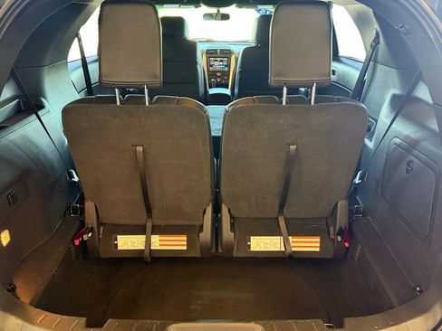 Used 2015 Ford Explorer XLT w/ Equipment Group 202B FWD image 13