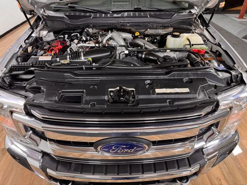 Used 2022 Ford F350 XLT w/ XLT Premium Package image 11