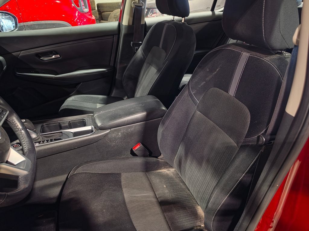 Used 2020 Nissan Sentra SV w/ Trunk Package FWD image 5