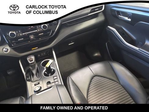 Used 2025 Toyota Highlander XSE AWD/4WD image 20