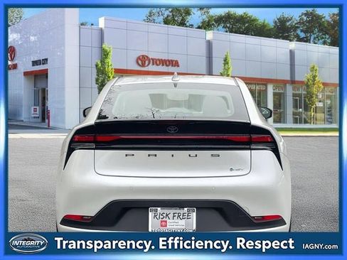 Used 2023 Toyota Prius LE image 7